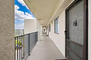 2215 Cypress Island Dr, Pompano Beach, FL 33069 - Photo 23