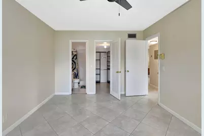 638 Snug Harbor Drive #E11, Boynton Beach, FL 33435 - Photo 23