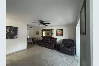 750 NE 4th Place, Hialeah, FL 33010 - Photo 9