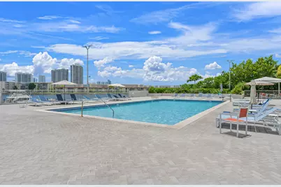 18011 Biscayne Boulevard #1704-1, Aventura, FL 33160 - Photo 31