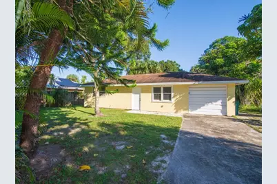 8604 Brookline Avenue, Fort Pierce, FL 34951 - Photo 1
