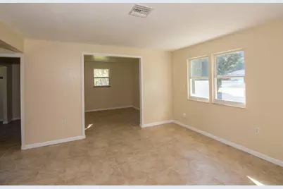 8604 Brookline Avenue, Fort Pierce, FL 34951 - Photo 11