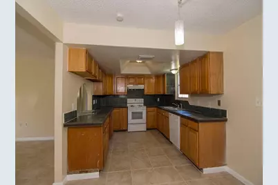 8604 Brookline Avenue, Fort Pierce, FL 34951 - Photo 3