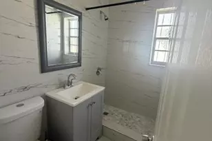 648 NE 139th St, North Miami, FL 33161 - Photo 7
