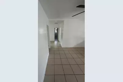 648 NE 139th Street, North Miami, FL 33161 - Photo 3
