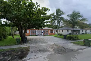 648 NE 139th St, North Miami, FL 33161 - Photo 9