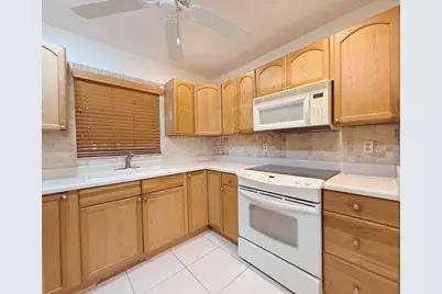 5301 Lakefront Boulevard #D, Delray Beach, FL 33484 - Photo 5