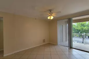 6533 Emerald Dunes Dr, West Palm Beach, FL 33411 - Photo 11