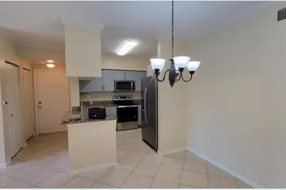 6533 Emerald Dunes Drive #304, West Palm Beach, FL 33411 - Photo 11