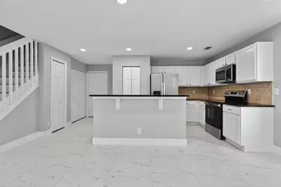 106 Fox Meadow Run, Jupiter, FL 33458 - Photo 11