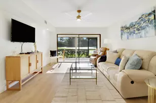 1001 Pinecrest Cir, Jupiter, FL 33458 - Photo 11