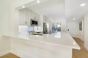1001 Pinecrest Cir, Jupiter, FL 33458 - Photo 7