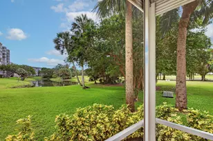 3520 Oaks Way, Pompano Beach, FL 33069 - Photo 5
