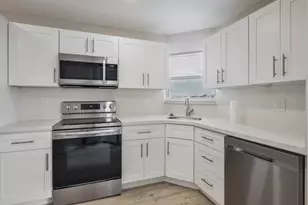 3590 Via Poinciana, Lake Worth, FL 33467 - Photo 3