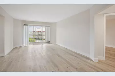 3590 Via Poinciana #501, Lake Worth, FL 33467 - Photo 5