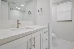 3590 Via Poinciana, Lake Worth, FL 33467 - Photo 15