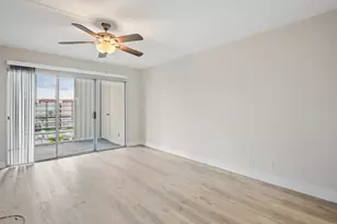 3590 Via Poinciana, Lake Worth, FL 33467 - Photo 9