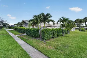 5378 Eagle Lake Dr, Palm Beach Gardens, FL 33418 - Photo 3