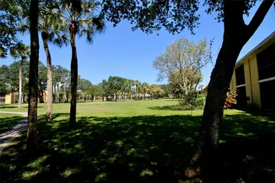316 Meadows Circle #316, Boynton Beach, FL 33436 - Photo 11