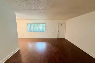 316 Meadows Cir, Boynton Beach, FL 33436 - Photo 3
