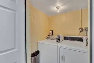 324 Indiana St, Hollywood, FL 33019 - Photo 17