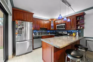 2512 SW 15th St, Deerfield Beach, FL 33442 - Photo 7