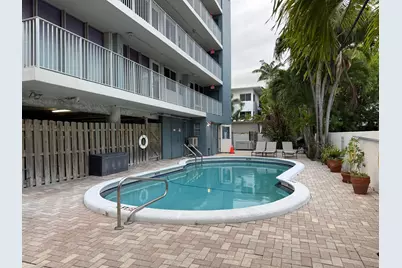 524 Orton Avenue #403, Fort Lauderdale, FL 33304 - Photo 15
