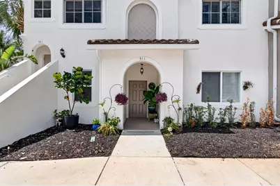 311 Bayfront Drive, Boynton Beach, FL 33435 - Photo 1