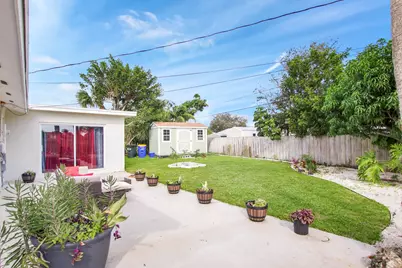19185 SE Homewood Avenue, Jupiter, FL 33469 - Photo 15