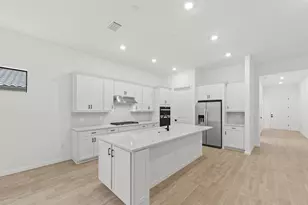 2107 Freemont Dr, Naples, FL 34120 - Photo 19