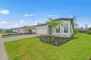 2107 Freemont Dr, Naples, FL 34120 - Photo 3