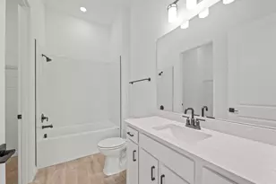 2107 Freemont Dr, Naples, FL 34120 - Photo 11