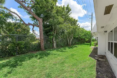 2638 Gately Drive E #125, West Palm Beach, FL 33415 - Photo 19