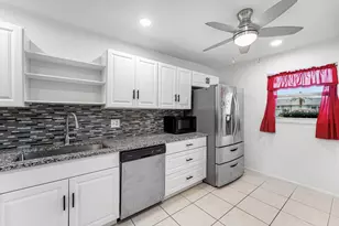 2638 Gately Dr E, West Palm Beach, FL 33415 - Photo 3