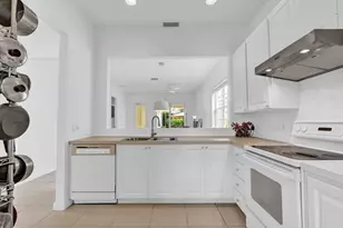 216 Juniper Way, Jupiter, FL 33458 - Photo 11