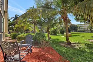 330 NE 26th Ave, Boynton Beach, FL 33435 - Photo 25