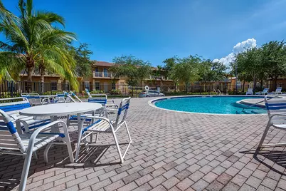 2502 NW 4th Street, Boynton Beach, FL 33426 - Photo 13