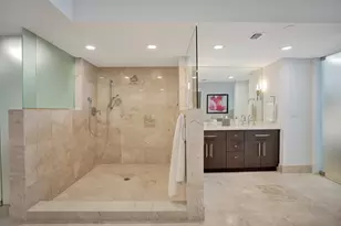715 Bayshore Dr, Fort Lauderdale, FL 33304 - Photo 11