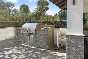 2801 NE 183rd St, Aventura, FL 33160 - Photo 11