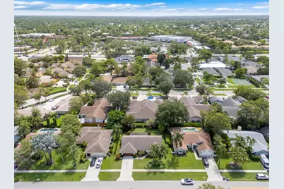 1532 Primrose Lane, Wellington, FL 33414 - Photo 35