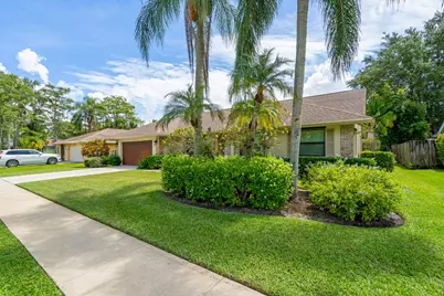 1532 Primrose Lane, Wellington, FL 33414 - Photo 3
