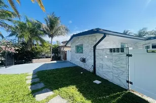 2531 Gulfstream Ln, Fort Lauderdale, FL 33312 - Photo 11