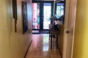 414 NE 195th St, Miami, FL 33179 - Photo 5