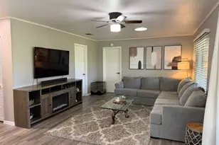 1478 SE Larkwood Cir, Port Saint Lucie, FL 34952 - Photo 5