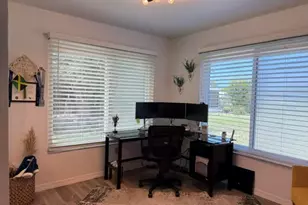 1478 SE Larkwood Cir, Port Saint Lucie, FL 34952 - Photo 17