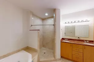 1610 Presidential Way, West Palm Beach, FL 33401 - Photo 17