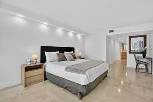 1717 N Bayshore Dr, Miami, FL 33132 - Photo 25