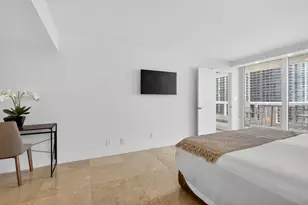 1717 N Bayshore Dr, Miami, FL 33132 - Photo 23