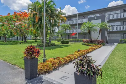 169 Suffolk E, Boca Raton, FL 33434 - Photo 1