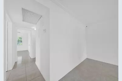 169 Suffolk E, Boca Raton, FL 33434 - Photo 15